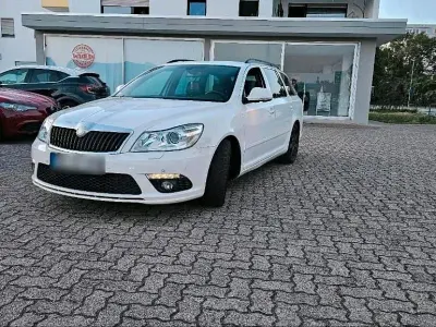 Gebraucht Skoda Octavia vRS 170 PS (125 kW) 2012 Weiß Kombi