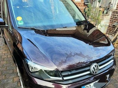 Violet Gebraucht 2015 VW Caddy Comfortline Van / Kleinbus | 13.999 € (Guter Preis)