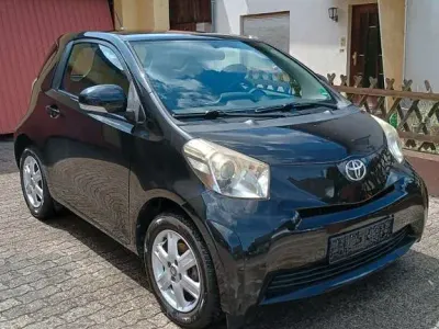 Gebraucht Toyota iQ 68 PS (50 kW) 2009 Schwarz Kleinwagen