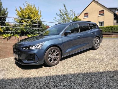 Second-hand Ford Focus 155 CP (114 kW) 2023 Albastru Break