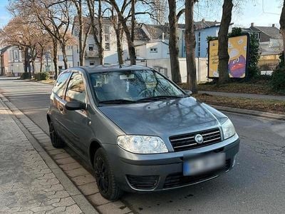 Gebraucht Fiat Punto 60 PS (44 kW) 2005 Grau Kleinwagen