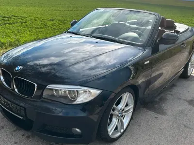 Gebraucht BMW 320 Cabriolet M Sport 177 PS (130 kW) 2012 Schwarz Cabrio