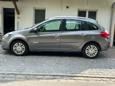 Gebraucht Renault Clio II Dynamique 103 PS (75 kW) 2011 Silber Limousine