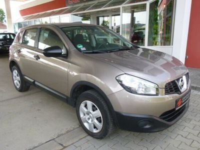Gebraucht Nissan Qashqai Visia 117 PS (86 kW) 2012 Andere farbe metallic SUV