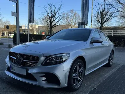 Gebraucht Mercedes C180 AMG line 156 PS (114 kW) 2019 Silber Limousine