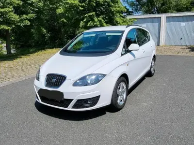 Gebraucht Seat Altea XL 105 PS (77 kW) 2012 Weiß Van / Kleinbus