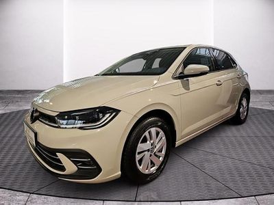 Deep black perleffekt Gebraucht 2021 VW Polo Comfortline Limousine | 17.990 € (Fairer Preis)