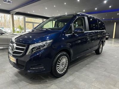 Gebraucht Mercedes V250 Avantgarde 190 PS (139 kW) 2018 Blau Van / Kleinbus