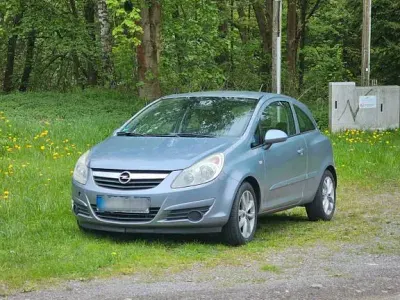 Usado Opel Corsa 80 HP (58 kW) 2007 Cinzento Citadino