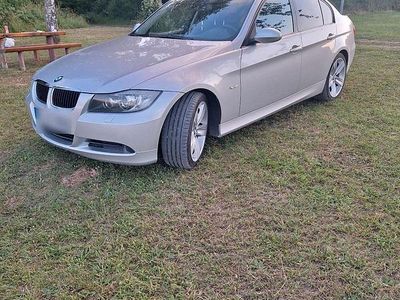 Gebraucht BMW 320 150 PS (110 kW) 2006 Silber Limousine