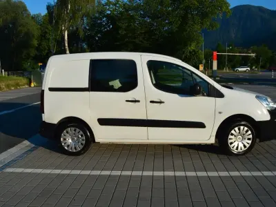Gebraucht Citroën Berlingo SELECTION 98 PS (72 kW) 2017 Weiß Van / Kleinbus