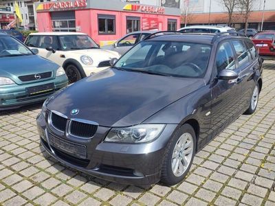 gebraucht BMW 320 Baureihe 3 Touring 320dAutomatik.Xenon.Navi.