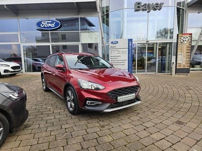 Ruby red (metallic) Gebraucht 2021 Ford Focus Active X Kombi | 14.950 € (Guter Preis)