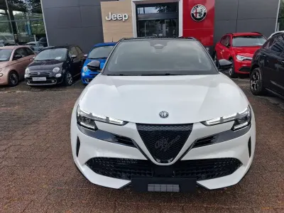 Neu Alfa Romeo GT Junior Ti 136 PS (100 kW) 2026 Weiß Limousine