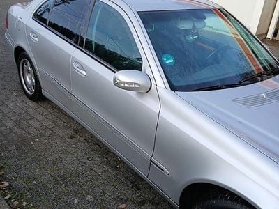 Mercedes E220