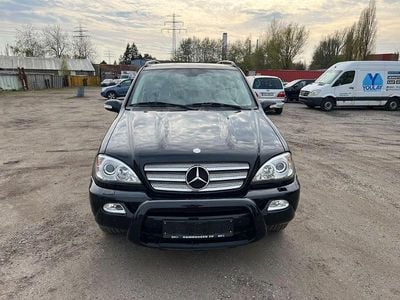 Gebraucht Mercedes ML270 AMG Edition 1 190 PS (139 kW) 2005 Schwarz SUV