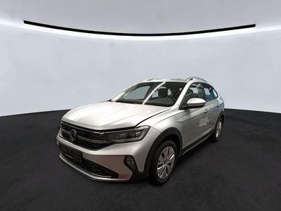 Second-hand VW Taigo Style 110 CP (80 kW) 2022 Argintiu SUV