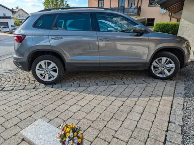 Gebraucht Skoda Karoq 150 PS (110 kW) 2025 Grau SUV
