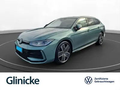 Gebraucht VW Passat R-line 193 PS (141 kW) 2025 Maripositgrün metallic Kombi