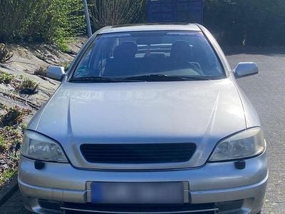 Second-hand Opel Astra 125 CP (91 kW) 2001 Argintiu Berlinǎ