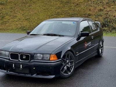 Schwarz Gebraucht 1994 BMW 318 Compact Performance Kleinwagen | 30.000 €