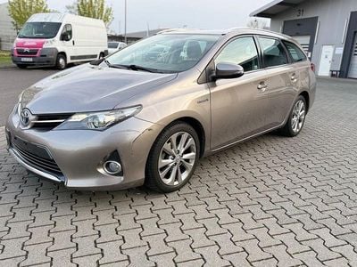 Gebraucht Toyota Auris Hybrid 99 PS (72 kW) 2014 Grau Limousine