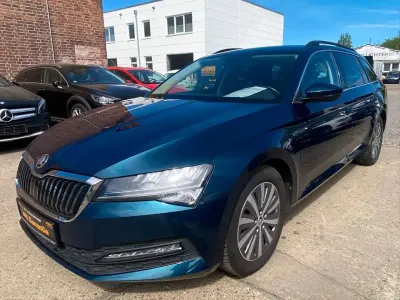 Second-hand Skoda Superb Ambition 190 CP (139 kW) 2021 Albastru Break