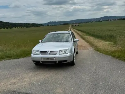 Gebraucht VW Bora 110 PS (80 kW) 2003 Silber Kombi