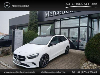 Gebraucht Mercedes B200 Night 163 PS (119 kW) 2026 Weiß Van / Kleinbus