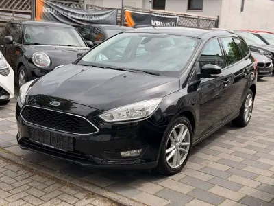 Gebraucht Ford Focus Business Edition 125 PS (91 kW) 2017 Schwarz Kombi