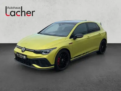 Second-hand VW Golf VIII GTI Clubsport 300 CP (220 kW) 2023 Galben Berlinǎ