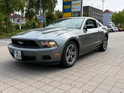 Gebraucht Ford Mustang GT 210 PS (154 kW) 2009 Grau Coupé