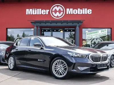 Gebraucht BMW i5 Sport Line 250 kW (340 PS) 2024 Grau Limousine