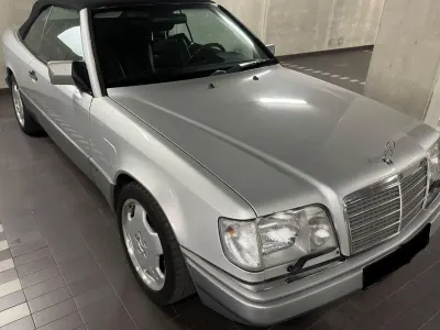 Second-hand Mercedes E200 Edition 136 CP (100 kW) 1997 Argintiu Cabrio