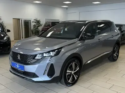 Gebraucht Peugeot 5008 GT 136 PS (100 kW) 2024 Grau SUV