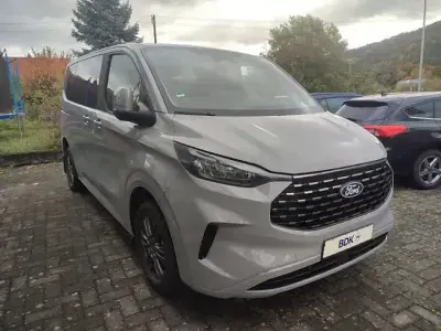 Gebraucht Ford Tourneo Custom Titanium 137 PS (100 kW) 2025 Andere Van