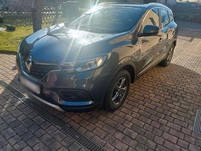 Gebraucht Renault Kadjar LIMITED Deluxe 140 PS (102 kW) 2019 Grau SUV