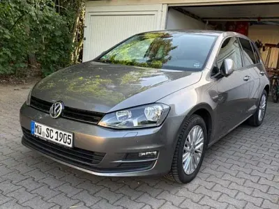 Gebraucht VW Golf VII LOUNGE 110 PS (80 kW) 2015 Grau Limousine