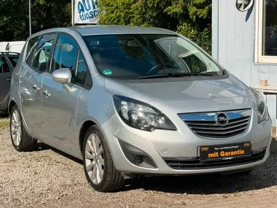 Gebraucht Opel Meriva Innovation 140 PS (102 kW) 2012 Silber Van / Kleinbus