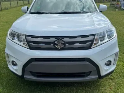 Gebraucht Suzuki Vitara Comfort 120 PS (88 kW) 2018 Weiß SUV