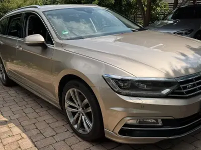 Gebraucht VW Passat Highline 150 PS (110 kW) 2015 Gold Kombi