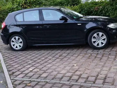 Gebraucht BMW 116 116 PS (85 kW) 2005 Schwarz Kleinwagen