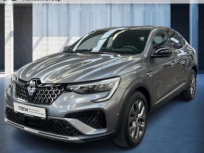 Begagnad Renault Arkana Techno 140 HK (102 kW) 2025 Grå SUV