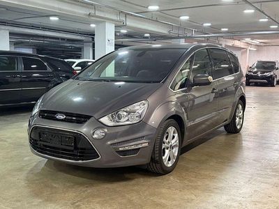 Grau Gebraucht 2014 Ford S-MAX S Van / Kleinbus | 8.900 € (Fairer Preis)