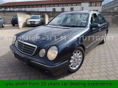 gebraucht Mercedes E200 Autom ELEG. >Techn.&opt.Ok! >GSD>Leder>PDC