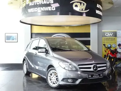 Gebraucht Mercedes B200 156 PS (114 kW) 2012 Grau Kleinwagen