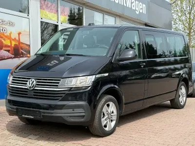 Second-hand VW Caravelle 204 CP (150 kW) 2022 Negru Van