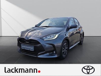 Gebraucht Toyota Yaris Hybrid Team 116 PS (85 kW) 2022 Grau Kleinwagen