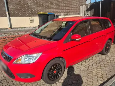Gebraucht Ford Focus 101 PS (74 kW) 2008 Rot Kombi