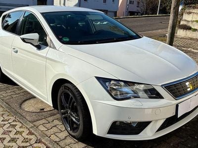 Weiß Gebraucht 2017 Seat Leon Ecomotive Limousine | 9.900 € (Guter Preis)